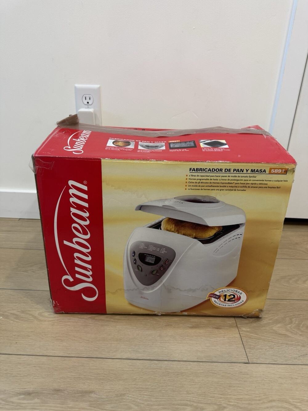 NEW Sunbeam 5891 Programmable Bread Maker Machine 12 Bake Functions 2lb Capacity